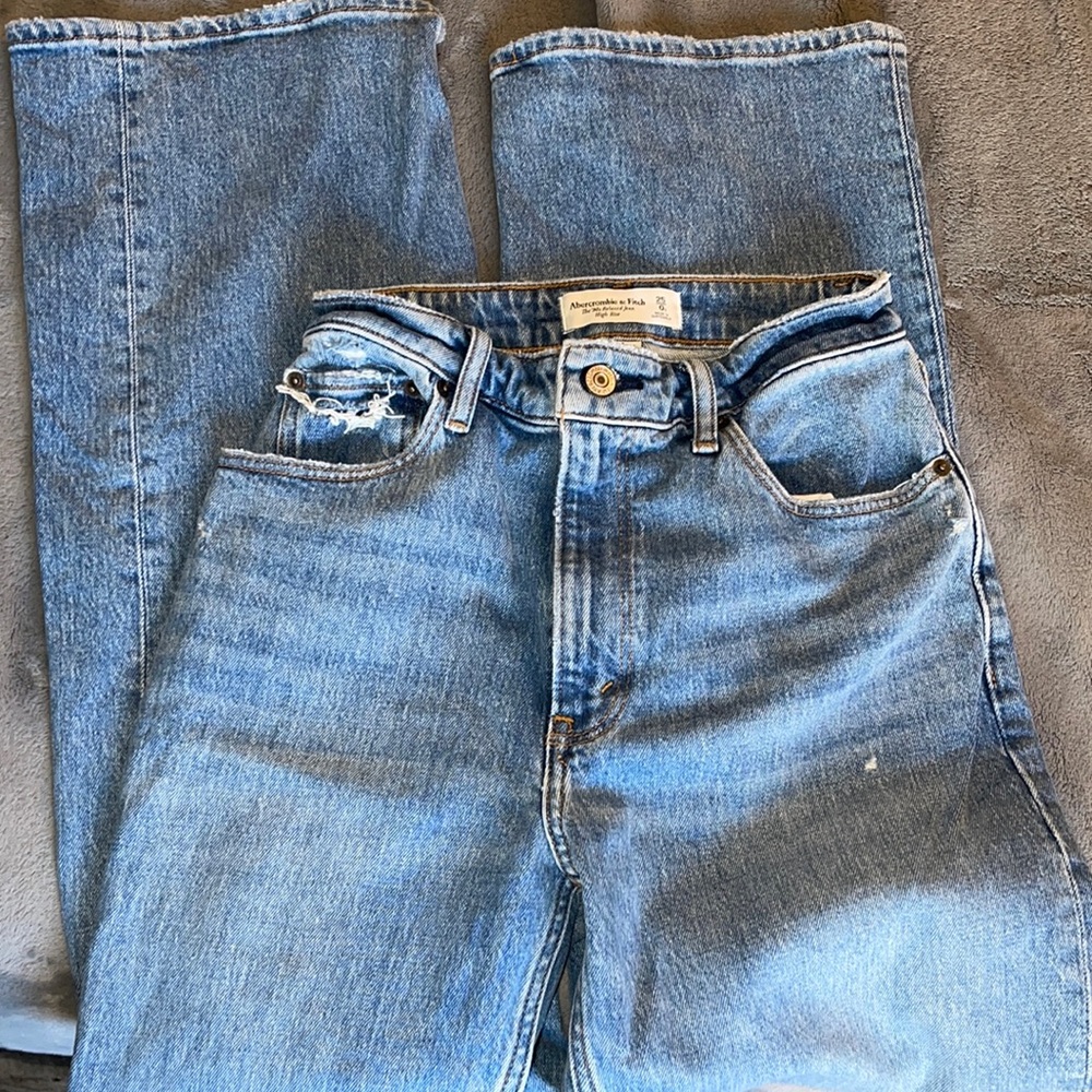 Abercrombie & Fitch Relaxed High Rise